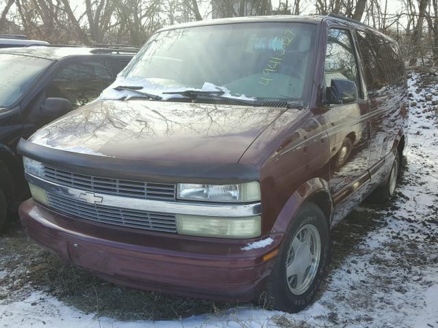 1GNEL19X42B105531 - 2002 CHEVROLET ASTRO MAROON photo 2