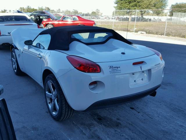 1G2MB35B57Y115622 - 2007 PONTIAC SOLSTICE WHITE photo 3