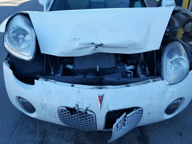 1G2MB35B57Y115622 - 2007 PONTIAC SOLSTICE WHITE photo 7