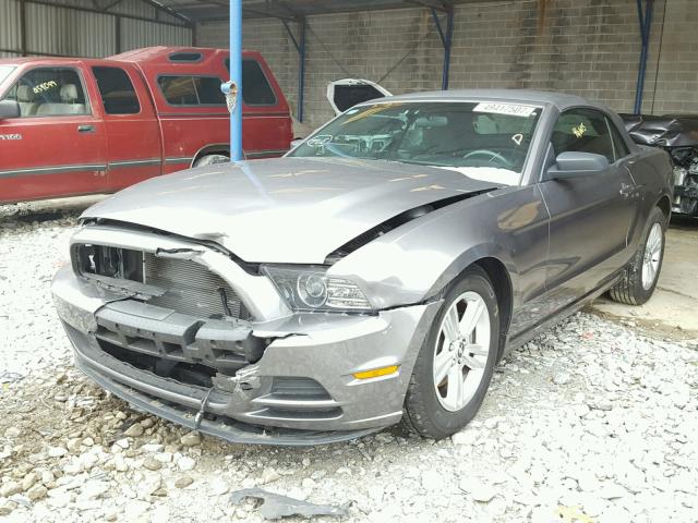 1ZVBP8EM4E5282035 - 2014 FORD MUSTANG GRAY photo 2