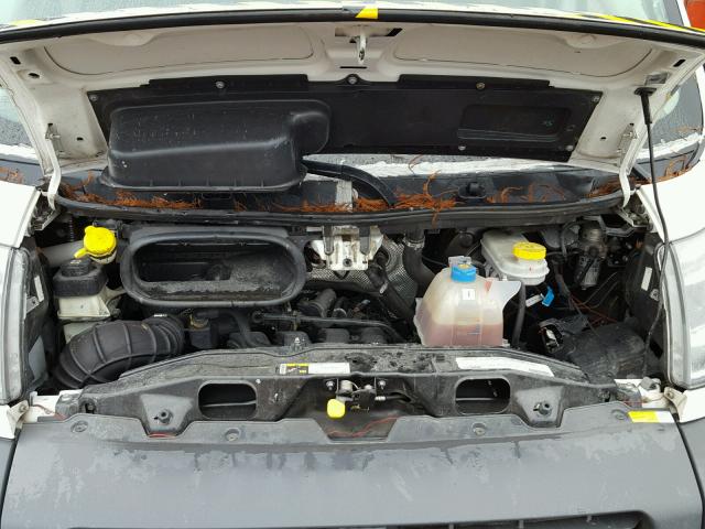 3C6URVJG6GE102637 - 2016 RAM PROMASTER 白色 照片 7