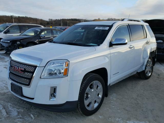 2GKFLXE50C6270134 - 2012 GMC TERRAIN SL WHITE photo 2