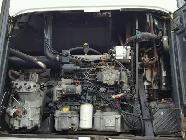 1UYVS2536CU371094 - 2012 UTILITY REEFER WHITE photo 7