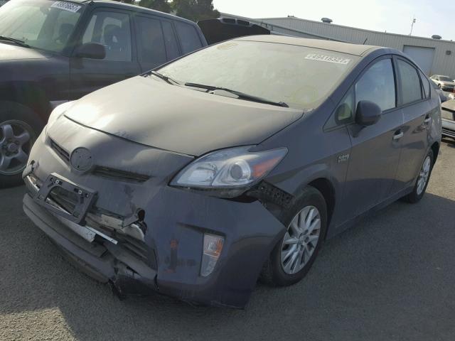 JTDKN3DP7E3056980 - 2014 TOYOTA PRIUS PLUG GRAY photo 2