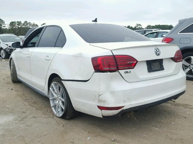 3VW4S7AJ4DM291176 - 2013 VOLKSWAGEN JETTA GLI WHITE photo 3