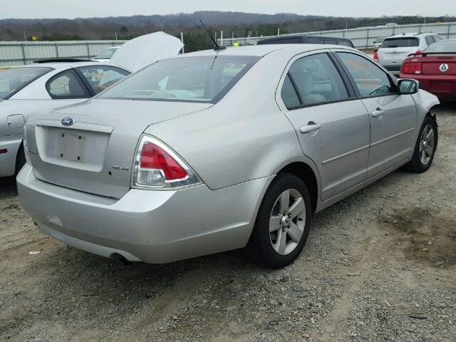 3FAHP07127R226585 - 2007 FORD FUSION SE GRAY photo 4