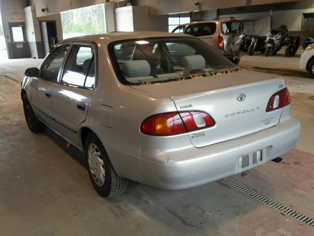 1NXBR12E3YZ316201 - 2000 TOYOTA COROLLA VE SILVER photo 3