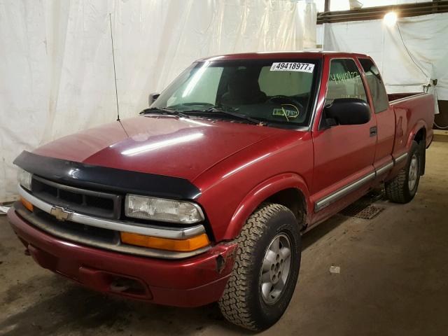 1GCDT19W718207848 - 2001 CHEVROLET S TRUCK S1 MAROON photo 2