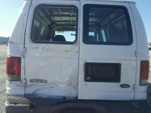 1FTNE24L06HB15540 - 2006 FORD ECONOLINE WHITE photo 9