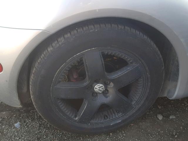 3VWED21C71M480841 - 2001 VOLKSWAGEN NEW BEETLE 银色 照片 9