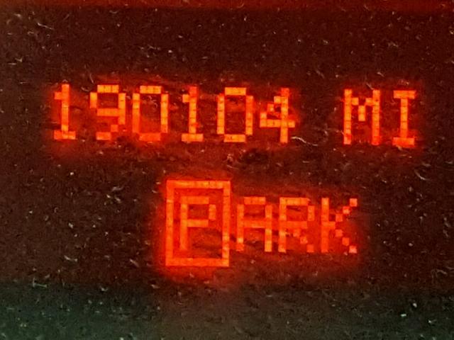 2G2WP522741153944 - 2004 PONTIAC GRAND PRIX SILVER photo 8