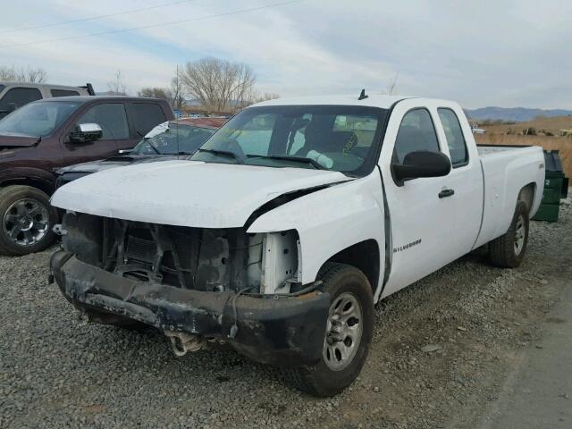 1GCEK19069E124394 - 2009 CHEVROLET SILVERADO WHITE photo 2