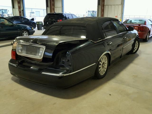 1LNHM81W53Y627352 - 2003 LINCOLN TOWN CAR E BLACK photo 4