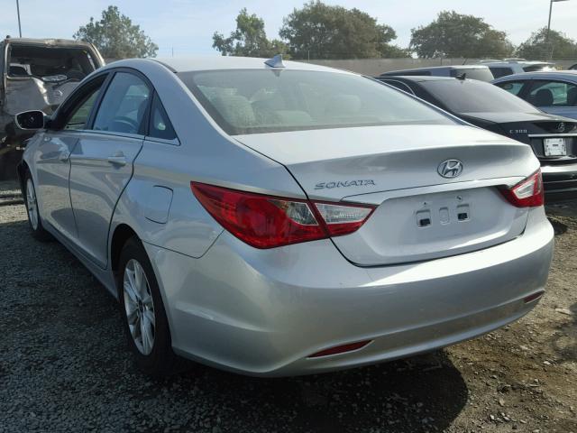 5NPEB4AC8DH788678 - 2013 HYUNDAI SONATA GLS SILVER photo 3