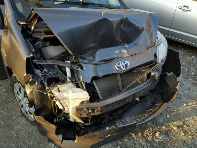 JTDKDTB36D1556285 - 2013 TOYOTA PRIUS C GRAY photo 9