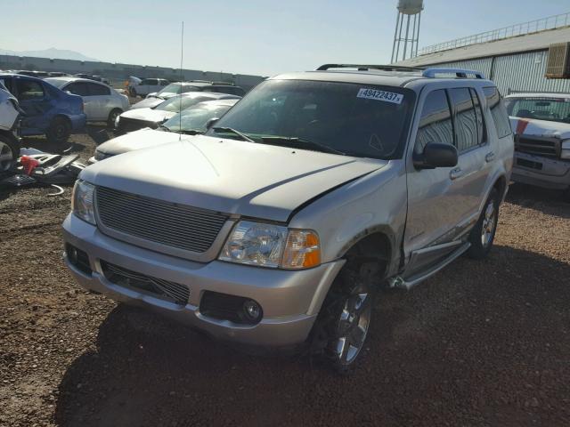 1FMZU75W04UB40156 - 2004 FORD EXPLORER L SILVER photo 2