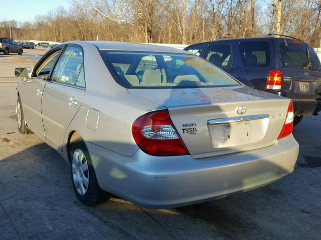 4T1BE32K33U247001 - 2003 TOYOTA CAMRY LE 银色 照片 3