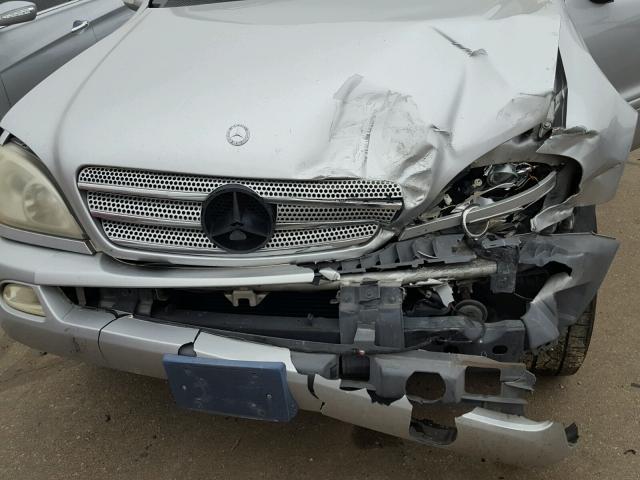 4JGAB57E44A475644 - 2004 MERCEDES-BENZ ML 350 SILVER photo 7