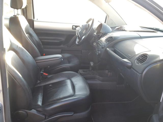 3VWSW31C36M418895 - 2006 VOLKSWAGEN NEW BEETLE 银色 照片 5