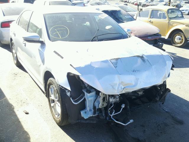 1VWAT7A33GC034114 - 2016 VOLKSWAGEN PASSAT S فضي صورة 1