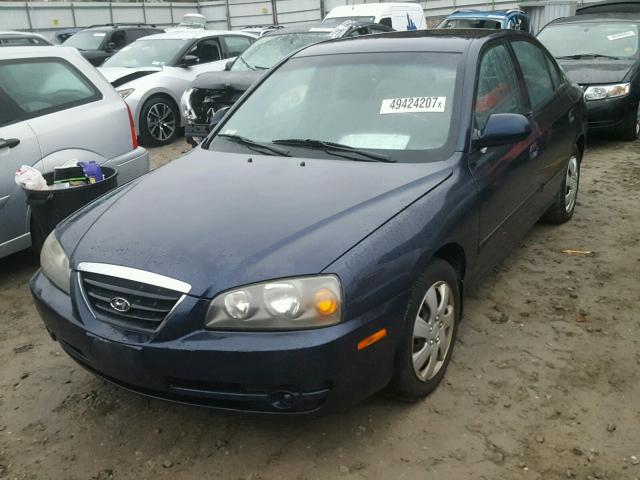 KMHDN46D65U015702 - 2005 HYUNDAI ELANTRA GL BLUE photo 2