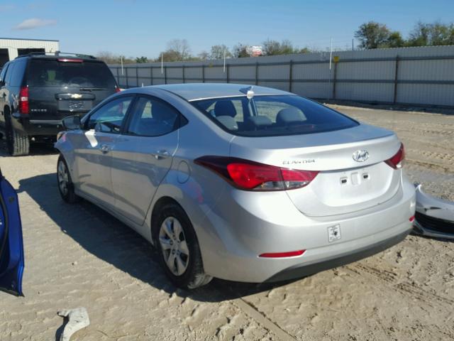 5NPDH4AE8GH778586 - 2016 HYUNDAI ELANTRA SE SILVER photo 3