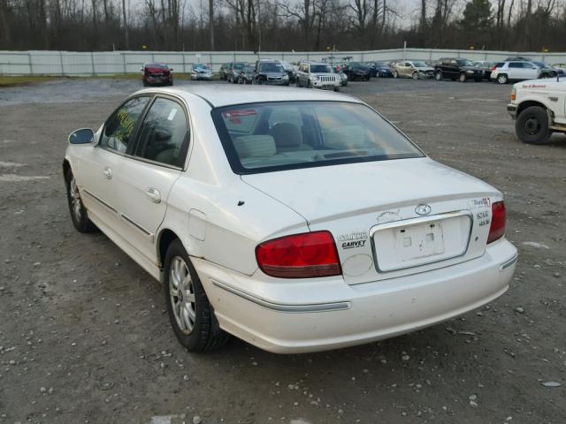 KMHWF35H42A731130 - 2002 HYUNDAI SONATA GLS WHITE photo 3