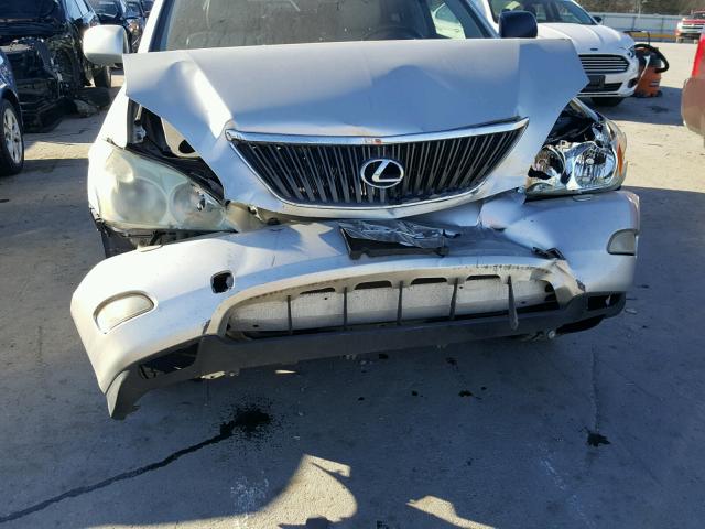 JTJHA31U940058257 - 2004 LEXUS RX 330 SILVER photo 9