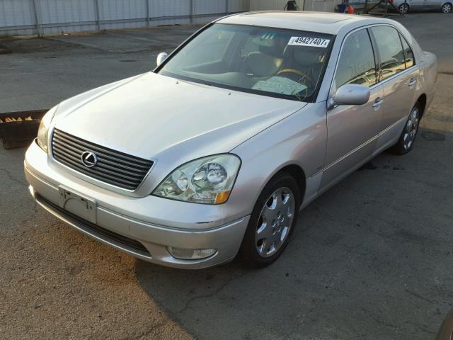 JTHBN30FX10046628 - 2001 LEXUS LS 430 SILVER photo 2