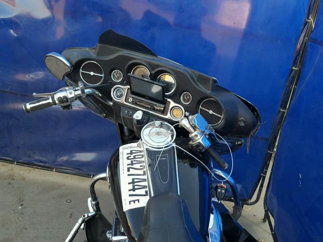 1HD1FCW116Y672582 - 2006 HARLEY-DAVIDSON FLHTCUI BLACK photo 5