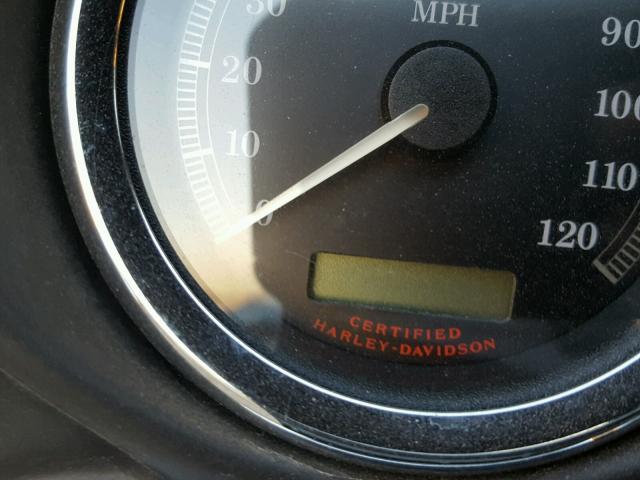 1HD1FCW116Y672582 - 2006 HARLEY-DAVIDSON FLHTCUI BLACK photo 8