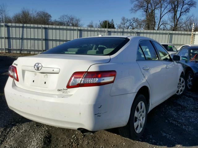 4T1BF3EK6BU750478 - 2011 TOYOTA CAMRY BASE WHITE photo 4