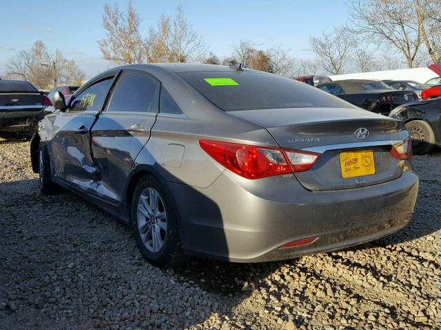 5NPEB4AC5CH331759 - 2012 HYUNDAI SONATA GLS GRAY photo 3