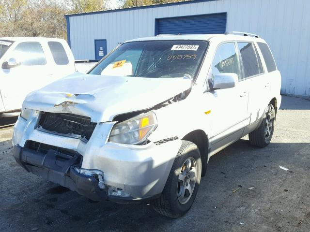 5FNYF28747B005759 - 2007 HONDA PILOT EXL SILVER photo 2