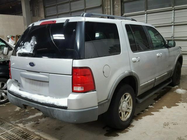 1FMDU73E22UB95337 - 2002 FORD EXPLORER X SILVER photo 4