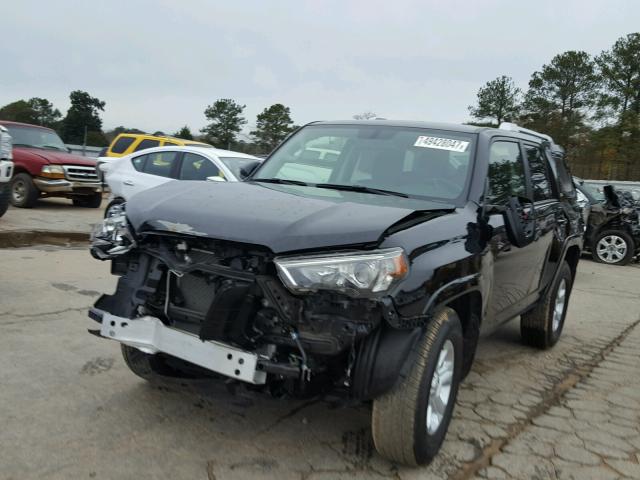 JTEZU5JR9H5153914 - 2017 TOYOTA 4RUNNER SR BLACK photo 2