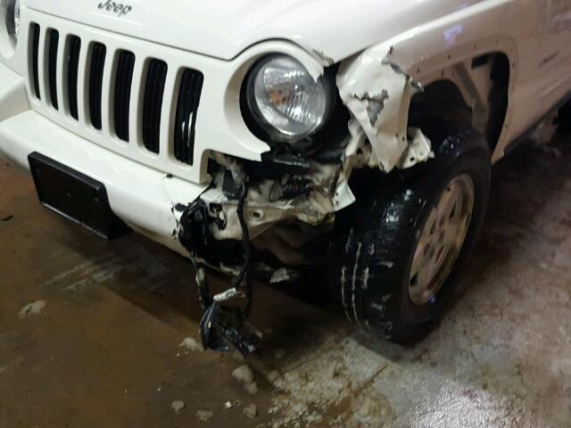 1J8GL58K54W135933 - 2004 JEEP LIBERTY LI WHITE photo 9