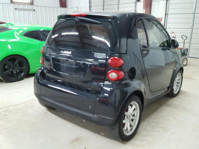 WMEEJ31X98K190656 - 2008 SMART FORTWO PUR BLACK photo 4