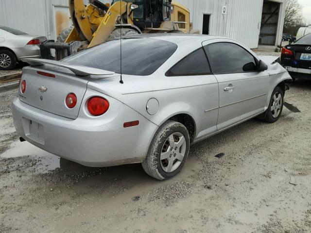 1G1AK15F277278278 - 2007 CHEVROLET COBALT LS SILVER photo 4