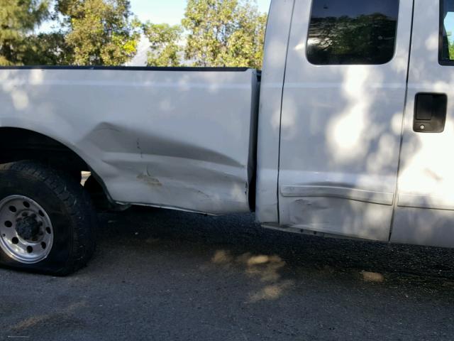 1FTNX20F02EC94040 - 2002 FORD F250 SUPER WHITE photo 9