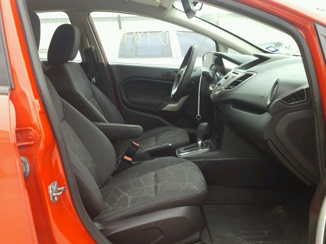 3FADP4FJXCM102496 - 2012 FORD FIESTA SES RED photo 5