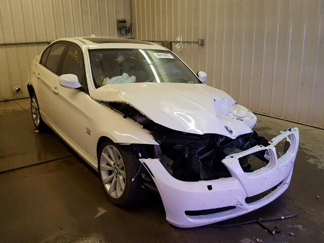 WBAPK7C55AA458036 - 2010 BMW 328 XI WHITE photo 1