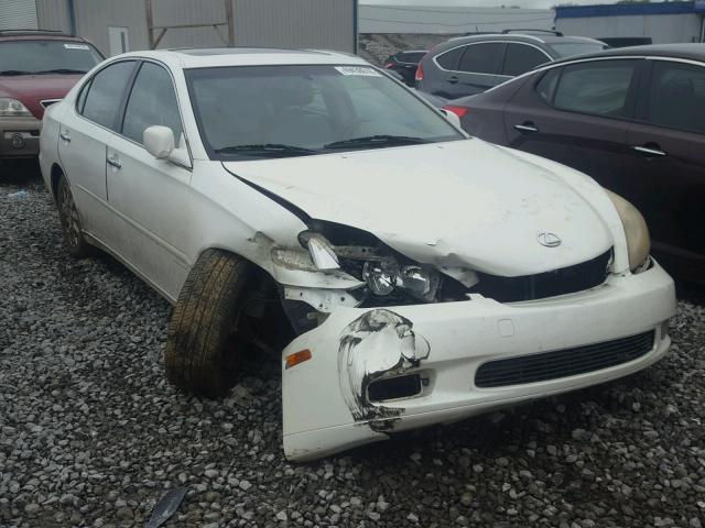 JTHBF30G920053867 - 2002 LEXUS ES 300 WHITE photo 1