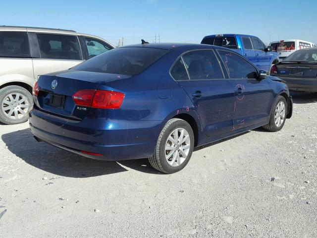 3VWDZ7AJ5BM010723 - 2011 VOLKSWAGEN JETTA SE BLUE photo 4