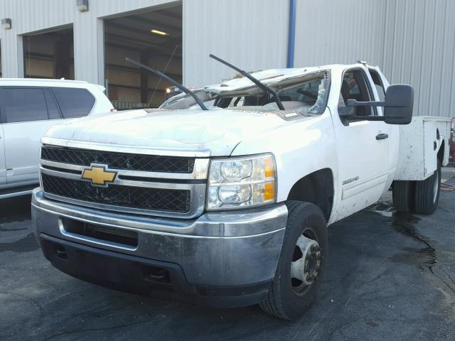 1GC5C0C82CZ177356 - 2012 CHEVROLET SILVERADO WHITE photo 2