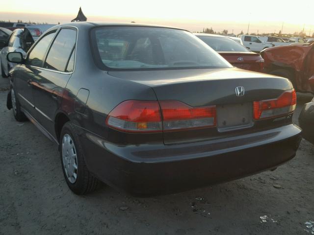 3HGCG66531G701290 - 2001 HONDA ACCORD LX GREEN photo 3