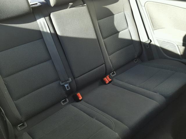 WVWAB7AJ2BW110000 - 2011 VOLKSWAGEN GOLF 白色 照片 6