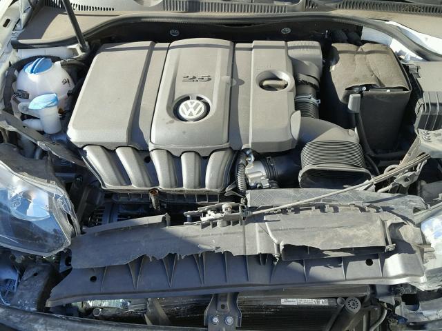 WVWAB7AJ2BW110000 - 2011 VOLKSWAGEN GOLF 白色 照片 7