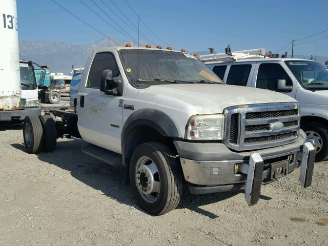 1FDAF56P96EA33459 - 2006 FORD F550 SUPER WHITE photo 1