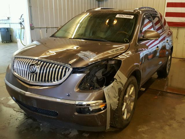 5GAEV23708J105463 - 2008 BUICK ENCLAVE CX BROWN photo 2